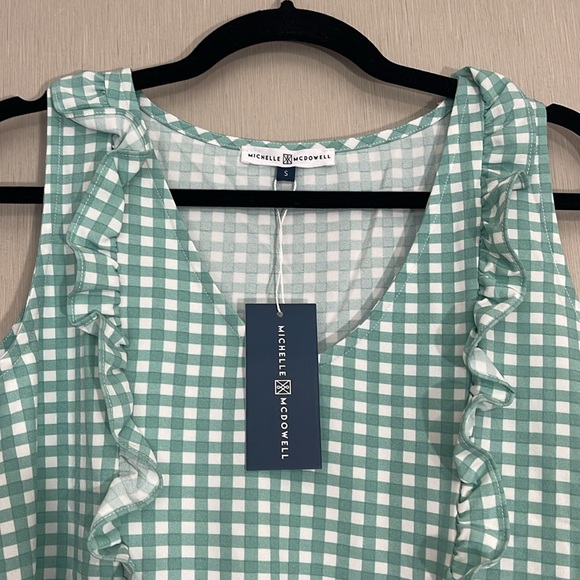 Michelle McDowell NWT small green white checker ruffle v neck tank - Picture 3 of 4